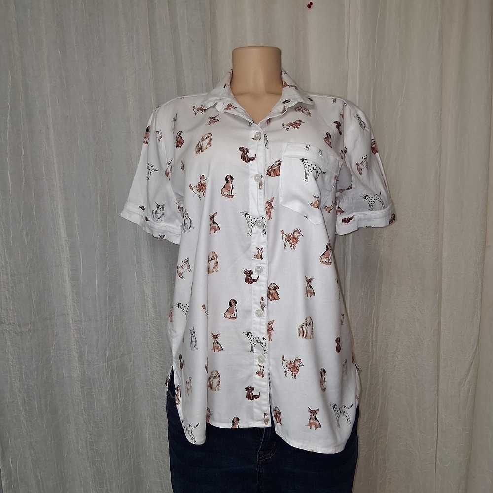 LOFT Women's Size S White Animal Print Button Down Shirt 55%cotton 45 Viscose
